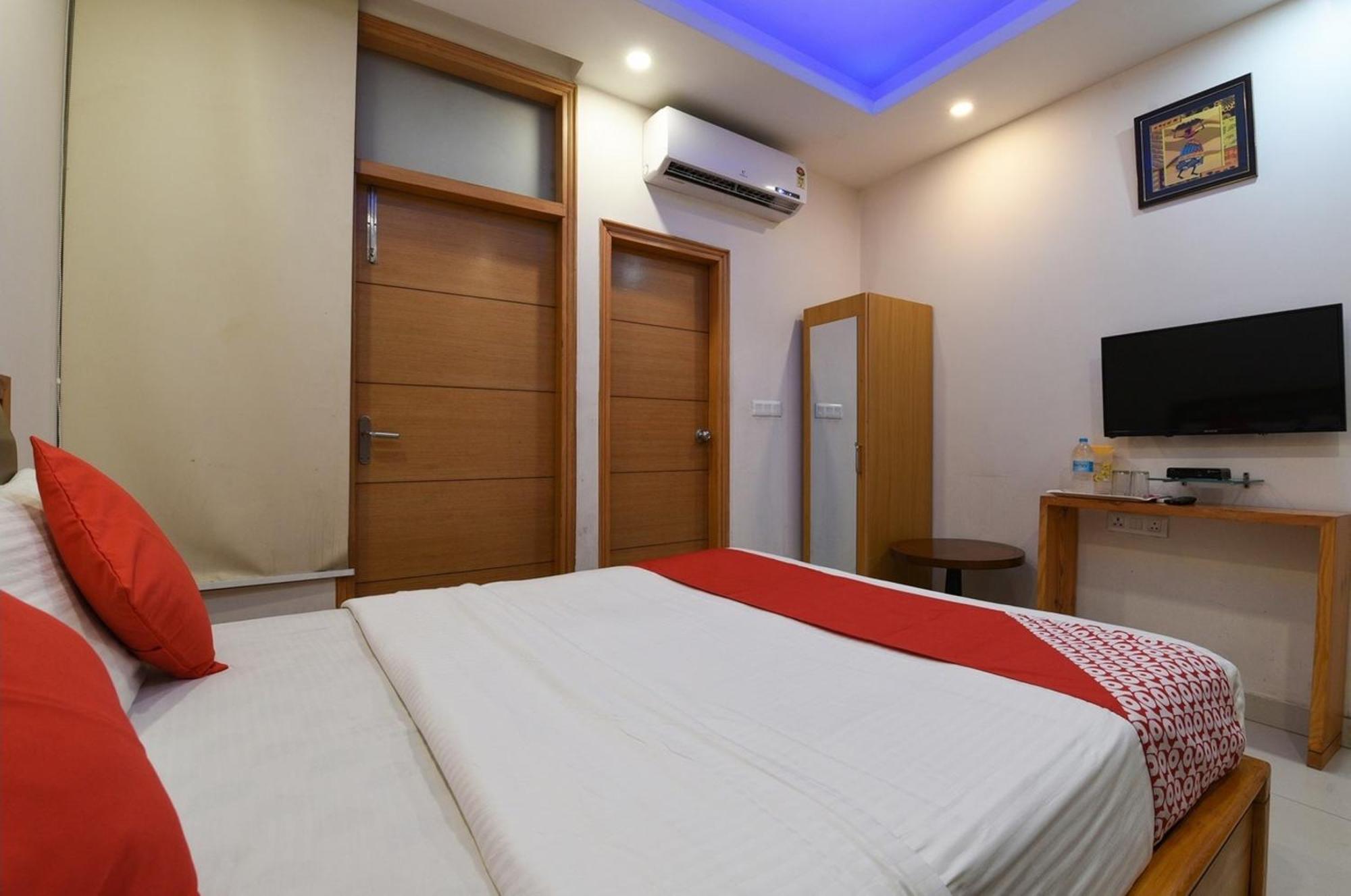 Airport Hotel Mahal New Delhi Eksteriør bilde