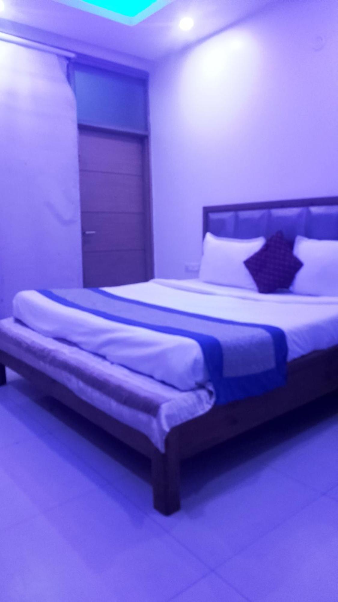 Airport Hotel Mahal New Delhi Eksteriør bilde